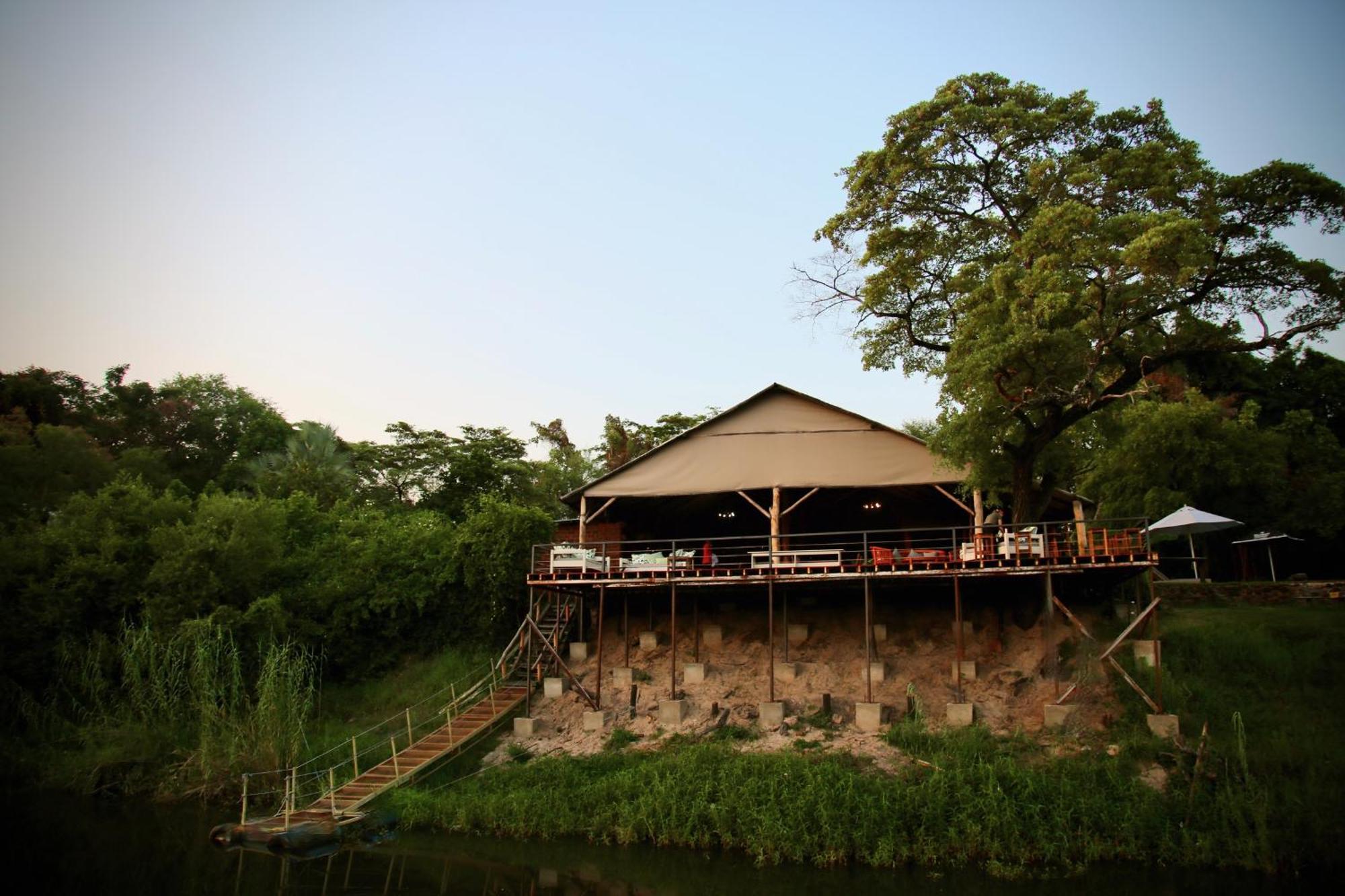 Zambezi Dusk Villa Livingstone Eksteriør bilde